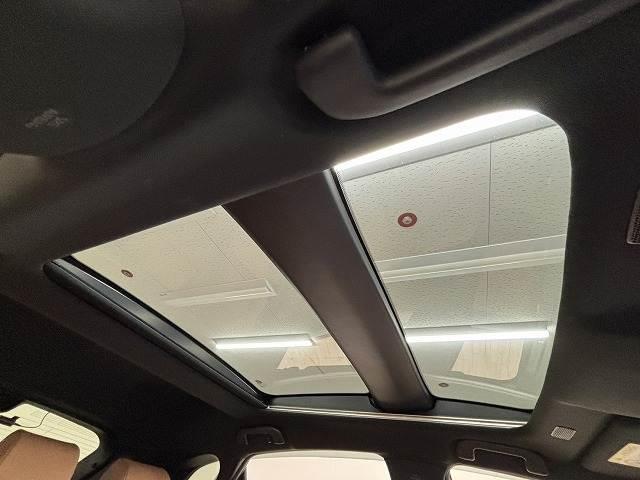 クラウンスポーツ Ｚ　ワンオーナー／パノラマルーフ／純正１２．３インチナビ／全方位カメラ／レザーシート／パーキングアシスト／デジタルインナーミラー／ベンチレーション／追従クルコン／パワーバックドア／ＢＳＭ／ＥＴＣ２．０（7枚目）