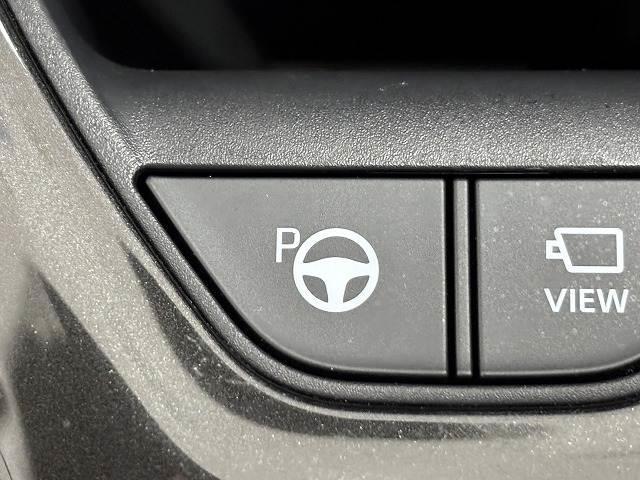 クラウンスポーツ Ｚ　ワンオーナー／パノラマルーフ／純正１２．３インチナビ／全方位カメラ／レザーシート／パーキングアシスト／デジタルインナーミラー／ベンチレーション／追従クルコン／パワーバックドア／ＢＳＭ／ＥＴＣ２．０（8枚目）