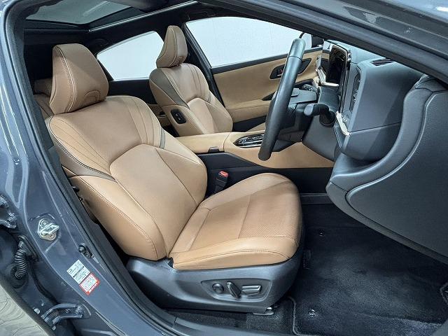 クラウンスポーツ Ｚ　ワンオーナー／パノラマルーフ／純正１２．３インチナビ／全方位カメラ／レザーシート／パーキングアシスト／デジタルインナーミラー／ベンチレーション／追従クルコン／パワーバックドア／ＢＳＭ／ＥＴＣ２．０（33枚目）