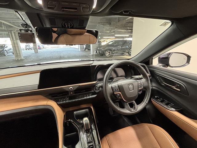 クラウンスポーツ Ｚ　ワンオーナー／パノラマルーフ／純正１２．３インチナビ／全方位カメラ／レザーシート／パーキングアシスト／デジタルインナーミラー／ベンチレーション／追従クルコン／パワーバックドア／ＢＳＭ／ＥＴＣ２．０（47枚目）