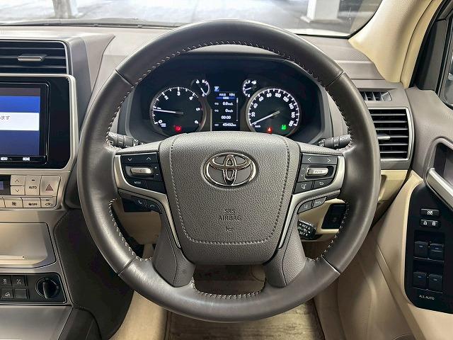 お問い合わせは０１２０−７０−４０９２まで。専門店だからこその知識・経験豊富な、熟練したスタッフ達が、お客様に適した一台をご案内致します。