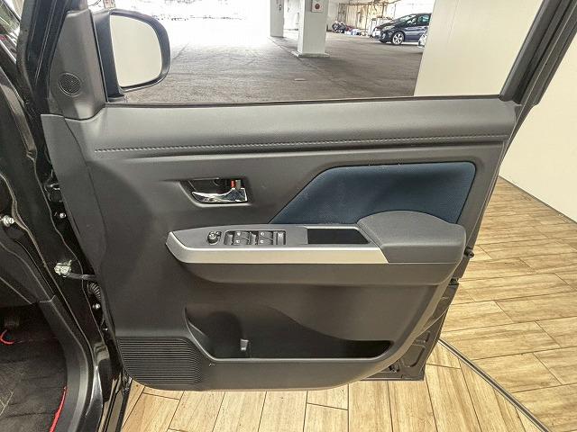 ルーミー カスタムG ワンオーナー/SDナビ地デジ/バックカメラ/両側電動/衝突軽減/シートヒーター/アイドリングストップ/クリアランスソナー/ETC/LED/スマートキー/オートエアコン(38枚目)