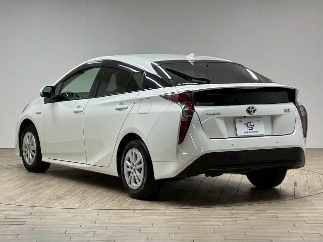 プリウス Ｓ　“Ｓａｆｅｔｙ　Ｐｌｕｓ”　ワンオーナー／純正ナビ／バックカメラ／アドバンストパーク／オートハイビーム／追従クルコン／衝突軽減／ＬＥＤヘッドライト／ＥＴＣ／スマートキー／オートライト／純正１５インチＡＷ（17枚目）