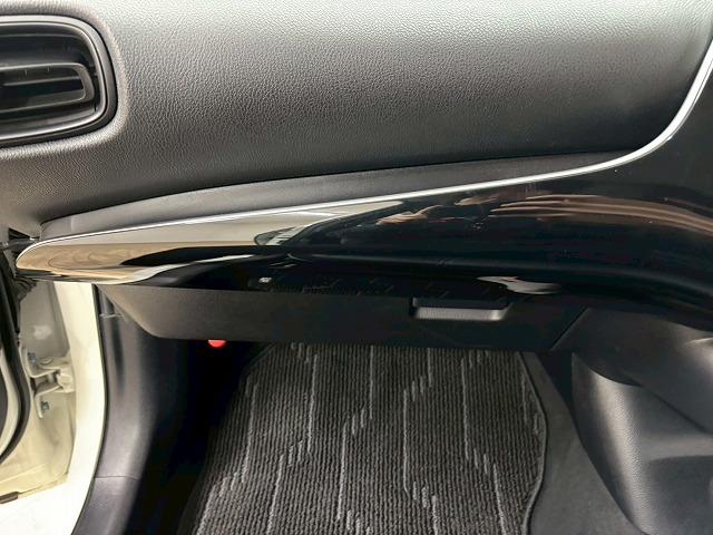 プリウス Ｓ　“Ｓａｆｅｔｙ　Ｐｌｕｓ”　ワンオーナー／純正ナビ／バックカメラ／アドバンストパーク／オートハイビーム／追従クルコン／衝突軽減／ＬＥＤヘッドライト／ＥＴＣ／スマートキー／オートライト／純正１５インチＡＷ（34枚目）