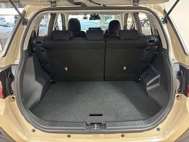 ライズ ハイブリッド　Ｚ　純正９型ナビ地デジ／全周囲モニター／追従クルコン／衝突軽減／シートヒーター／クリアランスソナー／ＬＥＤ／ＥＴＣ／スマートキー／オートライト／電動パーキングブレーキ／純正１７インチＡＷ（13枚目）