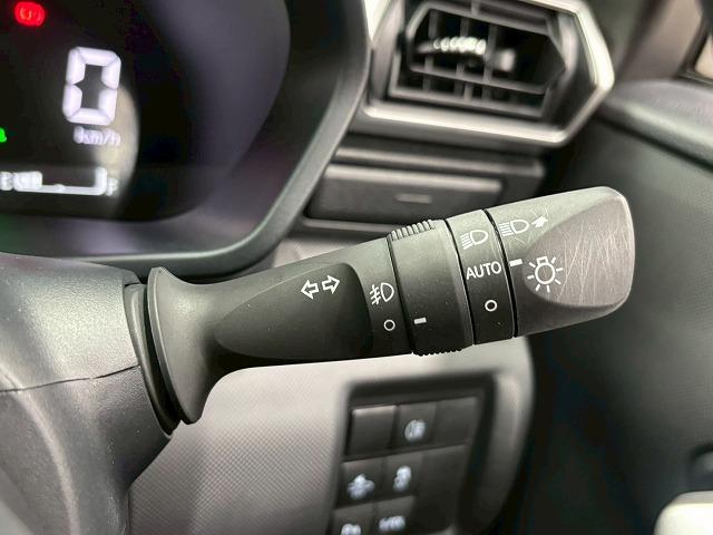 ライズ ハイブリッド　Ｚ　純正９型ナビ地デジ／全周囲モニター／追従クルコン／衝突軽減／シートヒーター／クリアランスソナー／ＬＥＤ／ＥＴＣ／スマートキー／オートライト／電動パーキングブレーキ／純正１７インチＡＷ（57枚目）