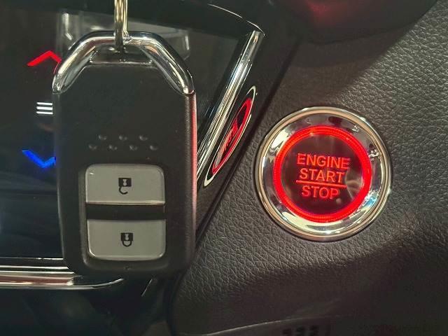 ヴェゼル Ｇ・ホンダセンシング　レーダークルコン／レーンキープアシスト／衝突軽減ブレーキ／電動パーキングブレーキ／アイドリングストップ／純正ナビ／地デジ／バックカメラ／ＥＴＣ／スマートキー／ＬＥＤヘッドライト（12枚目）