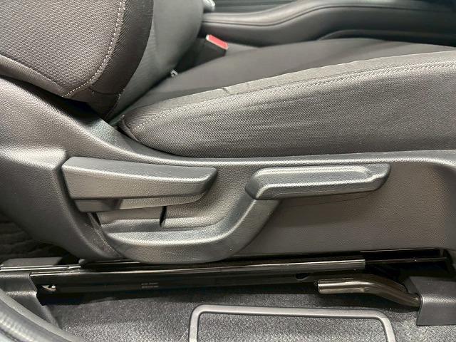 ヴェゼル Ｇ・ホンダセンシング　レーダークルコン／レーンキープアシスト／衝突軽減ブレーキ／電動パーキングブレーキ／アイドリングストップ／純正ナビ／地デジ／バックカメラ／ＥＴＣ／スマートキー／ＬＥＤヘッドライト（34枚目）