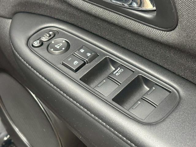 ヴェゼル Ｇ・ホンダセンシング　レーダークルコン／レーンキープアシスト／衝突軽減ブレーキ／電動パーキングブレーキ／アイドリングストップ／純正ナビ／地デジ／バックカメラ／ＥＴＣ／スマートキー／ＬＥＤヘッドライト（41枚目）