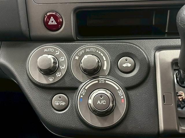 クロスロード ２０Ｘ　ＳＤナビ／バックカメラ／オープンカントリーＡＴタイヤ／ＥＴＣ／ディスチャージライト／オートエアコン／オートライト／１７インチＡＷ／キーレス／デュアルエアバック（10枚目）