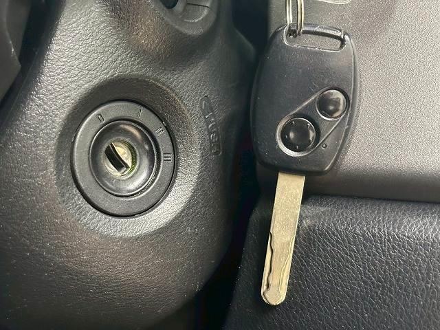 クロスロード ２０Ｘ　ＳＤナビ／バックカメラ／オープンカントリーＡＴタイヤ／ＥＴＣ／ディスチャージライト／オートエアコン／オートライト／１７インチＡＷ／キーレス／デュアルエアバック（11枚目）