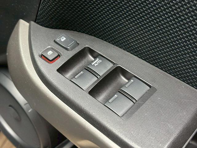 クロスロード ２０Ｘ　ＳＤナビ／バックカメラ／オープンカントリーＡＴタイヤ／ＥＴＣ／ディスチャージライト／オートエアコン／オートライト／１７インチＡＷ／キーレス／デュアルエアバック（40枚目）