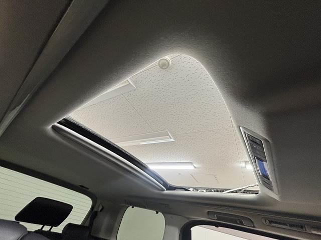 ヴェルファイア ２．５Ｚ　Ｇエディション　サンルーフ／純正１０型ナビ／１２．１型後席モニター／黒革／デジタルインナーミラー／パワーシート／シートベンチレーション／両側電動／電動リアゲート／衝突軽減／ＢＳＭ／追従クルコン／ＥＴＣ／ＬＥＤ（7枚目）