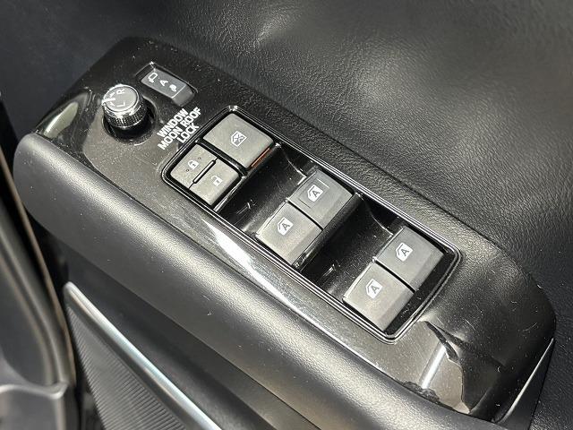 ヴェルファイア ２．５Ｚ　Ｇエディション　サンルーフ／純正１０型ナビ／１２．１型後席モニター／黒革／デジタルインナーミラー／パワーシート／シートベンチレーション／両側電動／電動リアゲート／衝突軽減／ＢＳＭ／追従クルコン／ＥＴＣ／ＬＥＤ（40枚目）