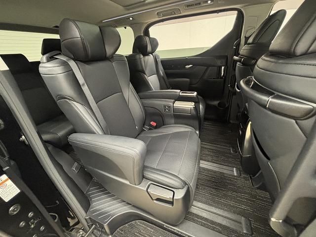 ヴェルファイア ２．５Ｚ　Ｇエディション　サンルーフ／純正１０型ナビ／１２．１型後席モニター／黒革／デジタルインナーミラー／パワーシート／シートベンチレーション／両側電動／電動リアゲート／衝突軽減／ＢＳＭ／追従クルコン／ＥＴＣ／ＬＥＤ（41枚目）