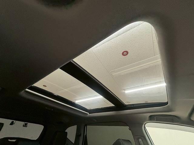 開放感溢れるドライブをお楽しみいただける高級装備の【サンルーフ】を装備。査定アップも見込める人気メーカーオプションです☆