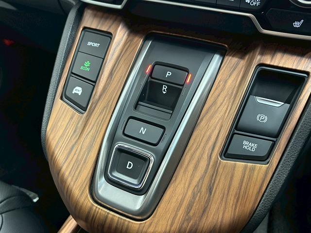 お問い合わせは０１２０−７０−４０９２まで。専門店だからこその知識・経験豊富な、熟練したスタッフ達が、お客様に適した一台をご案内致します。