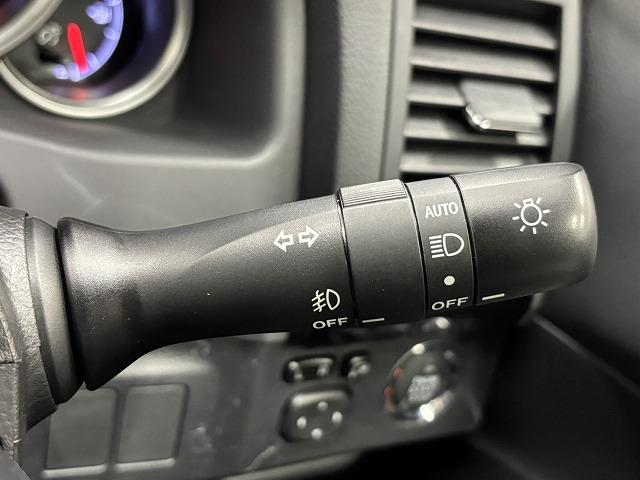 マークＸ ３５０ＲＤＳ　純正ナビ地デジ／バックカメラ／シートヒーター／ハーフレザーシート／衝突軽減／追従クルコン／ＥＴＣ／ＬＥＤ／スマートキー／オートエアコン／パドルシフト／純正１８インチアルミ／オートエアコン（51枚目）