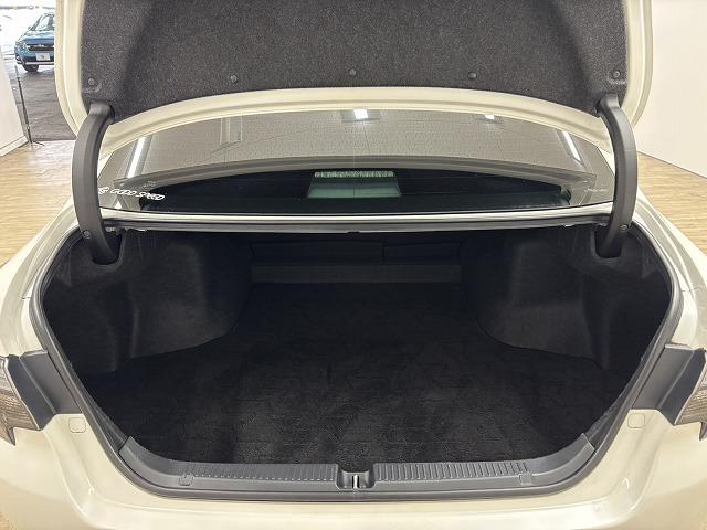 マークＸ ３５０ＲＤＳ　純正ナビ地デジ／バックカメラ／シートヒーター／ハーフレザーシート／衝突軽減／追従クルコン／ＥＴＣ／ＬＥＤ／スマートキー／オートエアコン／パドルシフト／純正１８インチアルミ／オートエアコン（63枚目）