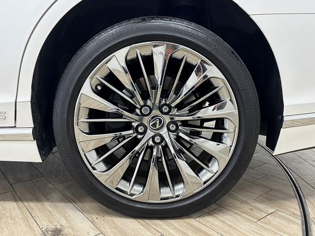 ＬＳ ＬＳ５００ｈ　Ｉパッケージ　サンルーフ／純正オプション２０インチＡＷ／純正１２．３型ナビ／全周囲／パワーシート／シートベンチレーション／ＢＳＭ／追従クルコン／衝突軽減／ヘッドアップディスプレイ／パワー（31枚目）