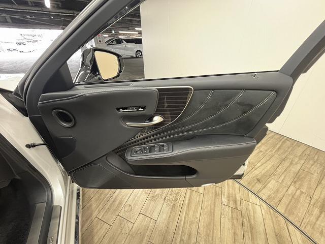 ＬＳ ＬＳ５００ｈ　Ｉパッケージ　サンルーフ／純正オプション２０インチＡＷ／純正１２．３型ナビ／全周囲／パワーシート／シートベンチレーション／ＢＳＭ／追従クルコン／衝突軽減／ヘッドアップディスプレイ／パワー（39枚目）