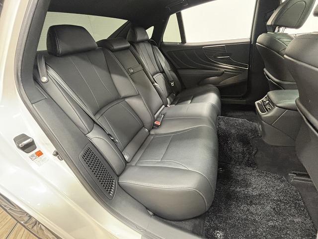 ＬＳ ＬＳ５００ｈ　Ｉパッケージ　サンルーフ／純正オプション２０インチＡＷ／純正１２．３型ナビ／全周囲／パワーシート／シートベンチレーション／ＢＳＭ／追従クルコン／衝突軽減／ヘッドアップディスプレイ／パワー（43枚目）