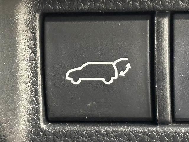 ハリアー Ｇ　純正ディスプレイオーディオ／バックカメラ／デジタルインナーミラー／追従クルコン／衝突軽減／おオートハイビーム／パワーシート／電動リアゲート／ＬＥＤヘッドライト／スマートキー（11枚目）