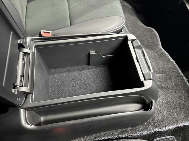 ハイエースバン スーパーＧＬ　ダークプライムＩＩ　ワンオーナー／特別仕様車／アルパインフローティング１１型ナビ地デジ／全周囲／両側電動／オートハイビーム／ＬＥＤヘッドライト／ＥＴＣ／スマートキー／オートエアコン（37枚目）