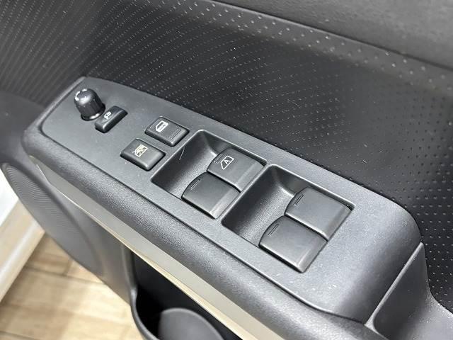 エクストレイル 20GT クルーズコントロール/純正ナビ/地デジ/バックカメラ/ダウンヒルアシスト/パートタイム式4WD/オートエアコン/パワーウィンドウ/インテリジェントキー/純正18インチアルミホイール(11枚目)