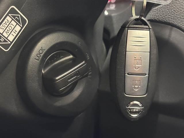 エクストレイル 20GT クルーズコントロール/純正ナビ/地デジ/バックカメラ/ダウンヒルアシスト/パートタイム式4WD/オートエアコン/パワーウィンドウ/インテリジェントキー/純正18インチアルミホイール(12枚目)