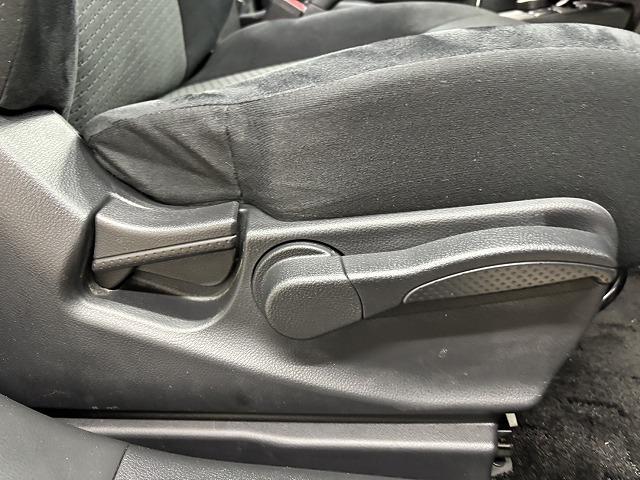 エクストレイル 20GT クルーズコントロール/純正ナビ/地デジ/バックカメラ/ダウンヒルアシスト/パートタイム式4WD/オートエアコン/パワーウィンドウ/インテリジェントキー/純正18インチアルミホイール(34枚目)