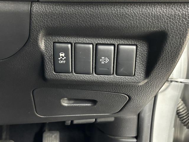 エクストレイル 20GT クルーズコントロール/純正ナビ/地デジ/バックカメラ/ダウンヒルアシスト/パートタイム式4WD/オートエアコン/パワーウィンドウ/インテリジェントキー/純正18インチアルミホイール(54枚目)