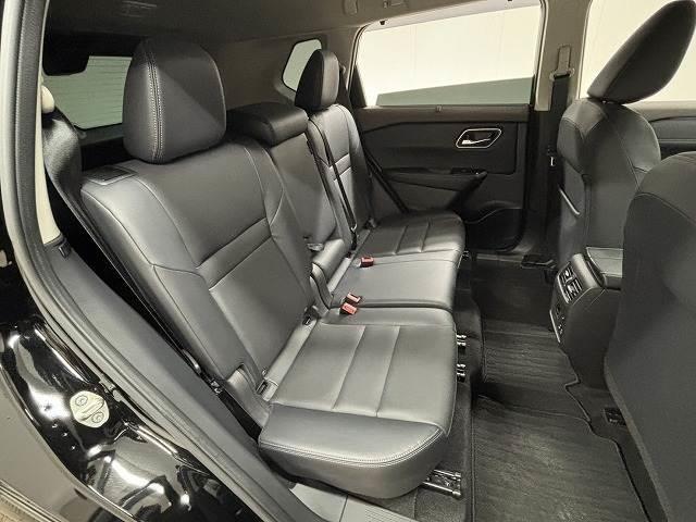 エクストレイル G e-4ORCE 純正12.3インチナビ地デジ/全方位カメラ/黒革シート/プロパイロット/パーキンスアシスト/ルーフレール/前後席シートヒーター/デジタルインナーミラー/クリアランスソナー(6枚目)