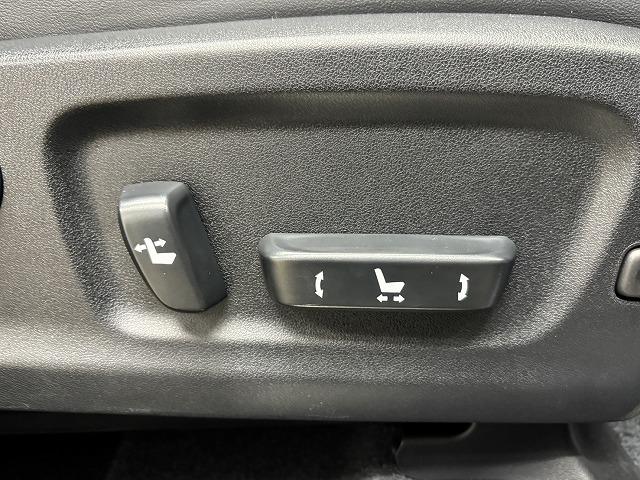 お問い合わせは０１２０−７０−４０９２まで。専門店だからこその知識・経験豊富な、熟練したスタッフ達が、お客様に適した一台をご案内致します。