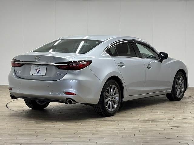 ＭＡＺＤＡ６セダン ２０Ｓ　純正８．８型ナビ／バックカメラ／Ｂｌｕｅｔｏｏｔｈ／アイドリングストップ／クリアランスソナー／追従クルコン／ＢＳＭ／ＥＴＣ／ＬＥＤ／スマートキー／オートエアコン／オートライト／純正１７インチアルミ（16枚目）