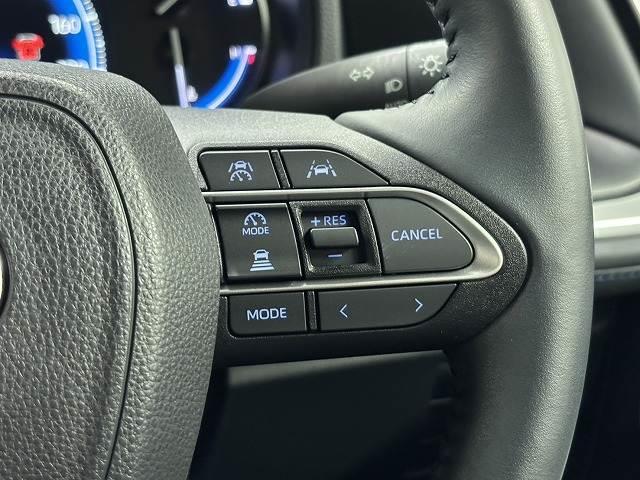 ヴォクシー ハイブリッドＳ－Ｚ　純正１０．５インチナビ／地デジ／バックカメラ／前後席シートヒーター／ＣＤ・ＤＶＤ／パワーゲート／ハーフレザー／レーダークルコン／ＡＣ電源／ＬＥＤヘッドライト／オートハイビーム／ＥＴＣ（8枚目）