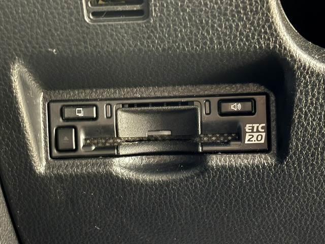 ヴォクシー ハイブリッドＳ－Ｚ　純正１０．５インチナビ／地デジ／バックカメラ／前後席シートヒーター／ＣＤ・ＤＶＤ／パワーゲート／ハーフレザー／レーダークルコン／ＡＣ電源／ＬＥＤヘッドライト／オートハイビーム／ＥＴＣ（12枚目）