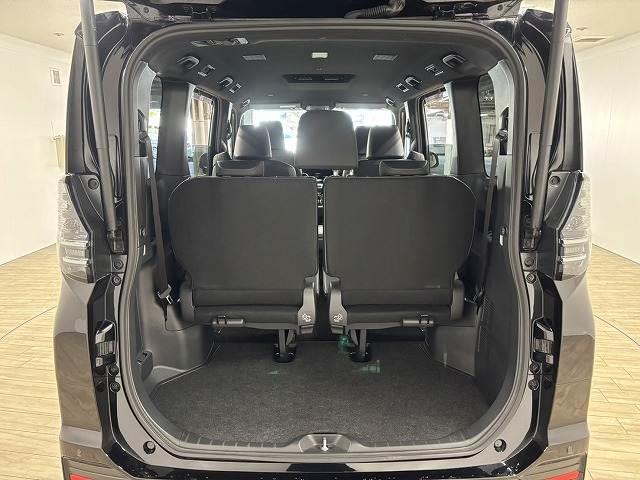 ヴォクシー ハイブリッドＳ－Ｚ　純正１０．５インチナビ／地デジ／バックカメラ／前後席シートヒーター／ＣＤ・ＤＶＤ／パワーゲート／ハーフレザー／レーダークルコン／ＡＣ電源／ＬＥＤヘッドライト／オートハイビーム／ＥＴＣ（13枚目）