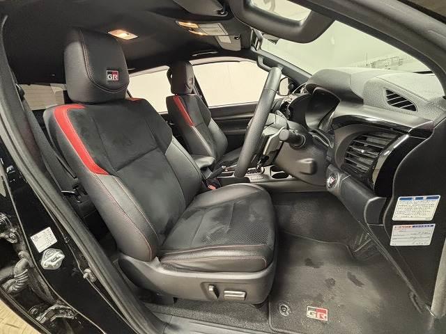 ハイラックス Ｚ“ＧＲ　ＳＰＯＲＴ”　ワンオーナー／ＧＲスポーツバー／ドレスアップマフラー／純正ナビ／全方位カメラ／寒冷地／レーンキープアシスト／ダウンヒルアシスト／リアデフロック／クリアランスソナー／ハーフレザー／パワーシート（5枚目）