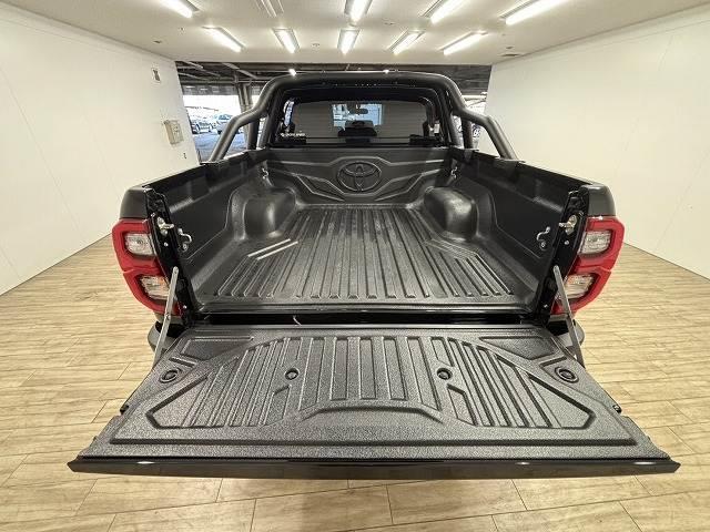 ハイラックス Ｚ“ＧＲ　ＳＰＯＲＴ”　ワンオーナー／ＧＲスポーツバー／ドレスアップマフラー／純正ナビ／全方位カメラ／寒冷地／レーンキープアシスト／ダウンヒルアシスト／リアデフロック／クリアランスソナー／ハーフレザー／パワーシート（13枚目）