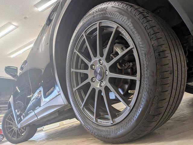 ＵＸ ＵＸ２５０ｈ　Ｆスポーツ　赤革シート／純正１０．３型ナビ地デジ／バックカメラ／ＥＮＫＥＩ１８インチＡＷ／追従クルコン／ＢＳＭ／パワーシート／シートヒーター／電動リアゲート／ＬＥＤヘッドライト／ＥＴＣ／オートハイビーム（22枚目）