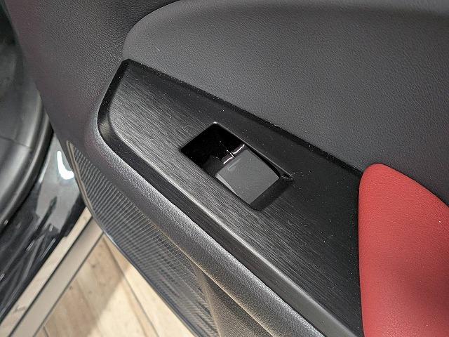 ＵＸ ＵＸ２５０ｈ　Ｆスポーツ　赤革シート／純正１０．３型ナビ地デジ／バックカメラ／ＥＮＫＥＩ１８インチＡＷ／追従クルコン／ＢＳＭ／パワーシート／シートヒーター／電動リアゲート／ＬＥＤヘッドライト／ＥＴＣ／オートハイビーム（36枚目）