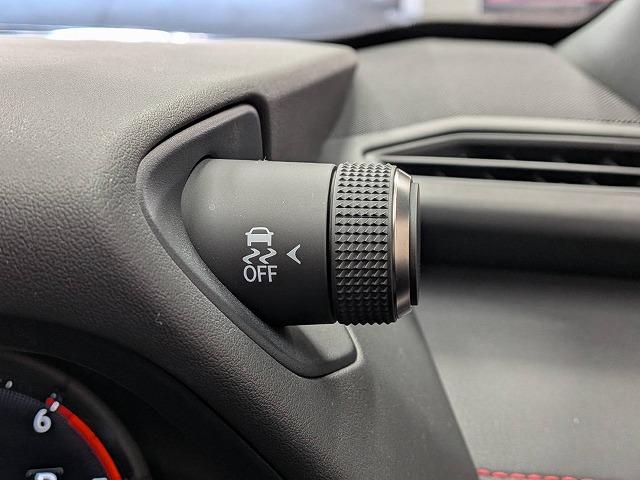 ＵＸ ＵＸ２５０ｈ　Ｆスポーツ　赤革シート／純正１０．３型ナビ地デジ／バックカメラ／ＥＮＫＥＩ１８インチＡＷ／追従クルコン／ＢＳＭ／パワーシート／シートヒーター／電動リアゲート／ＬＥＤヘッドライト／ＥＴＣ／オートハイビーム（42枚目）