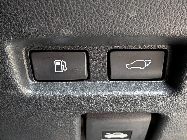 ＵＸ ＵＸ２５０ｈ　Ｆスポーツ　赤革シート／純正１０．３型ナビ地デジ／バックカメラ／ＥＮＫＥＩ１８インチＡＷ／追従クルコン／ＢＳＭ／パワーシート／シートヒーター／電動リアゲート／ＬＥＤヘッドライト／ＥＴＣ／オートハイビーム（55枚目）