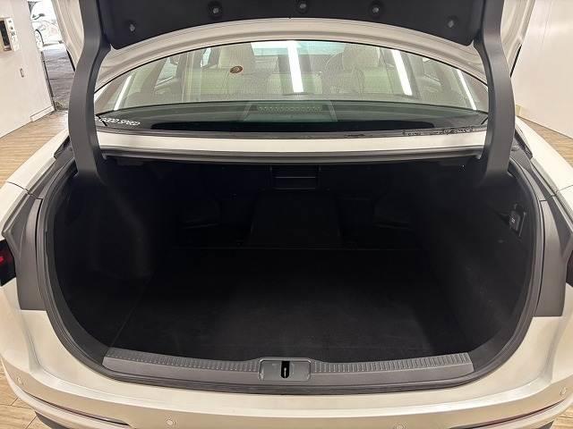 クラウンクロスオーバー Ｇアドバンスド・レザーパッケージ　純正１２．３型ナビ地デジ／全周囲／革シート／シートベンチレーション／パワーシート／ＢＳＭ／追従クルコン／電動リアゲート／オートハイビーム／ＬＥＤヘッドライト／ＥＴＣ／スマートキー（13枚目）