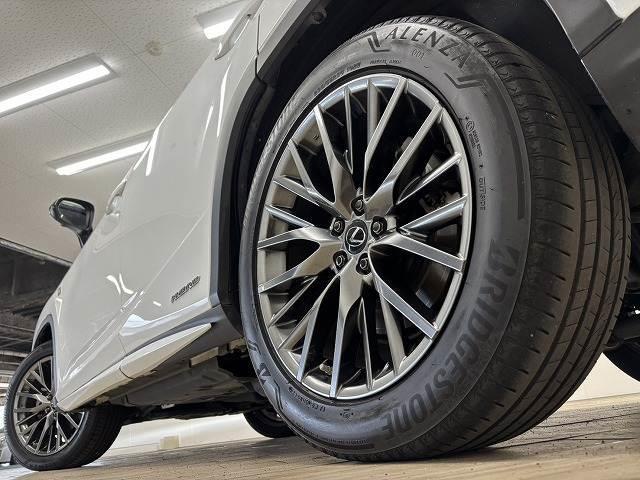 純正２０インチアルミホイールを装備！