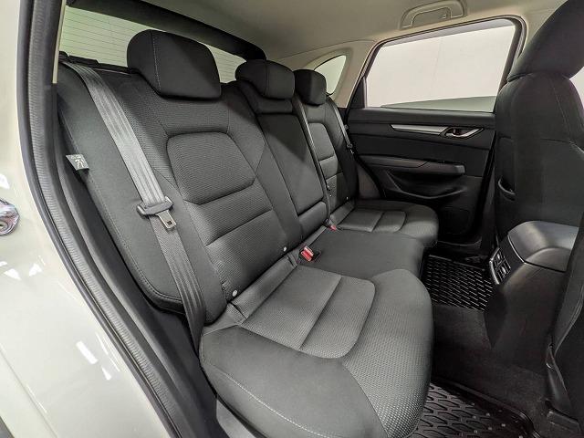 お問い合わせは０１２０−７０−４０９２まで。専門店だからこその知識・経験豊富な、熟練したスタッフ達が、お客様に適した一台をご案内致します。