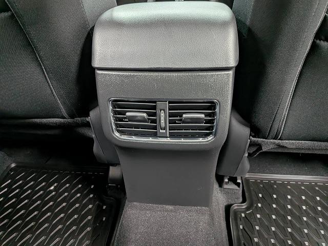 お問い合わせは０１２０−７０−４０９２まで。専門店だからこその知識・経験豊富な、熟練したスタッフ達が、お客様に適した一台をご案内致します。