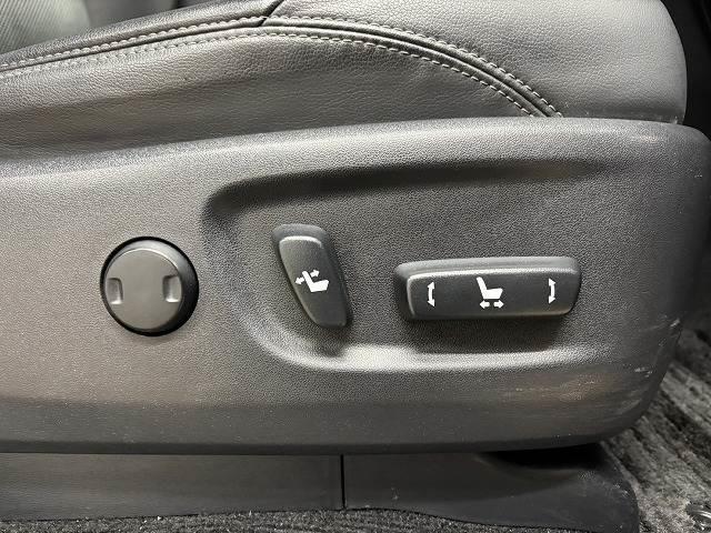 ランドクルーザープラド ＴＸ　Ｌパッケージ・ブラックエディション　特別仕様車／黒革／シートベンチレーション／パワーシート／純正９インチナビ／全方位カメラ／レーダークルコン／レーンキープアシスト／ＬＥＤヘッドライト／オートハイビーム／クリアランスソナー（8枚目）