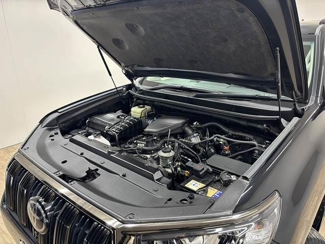 ランドクルーザープラド ＴＸ　Ｌパッケージ・ブラックエディション　特別仕様車／黒革／シートベンチレーション／パワーシート／純正９インチナビ／全方位カメラ／レーダークルコン／レーンキープアシスト／ＬＥＤヘッドライト／オートハイビーム／クリアランスソナー（18枚目）